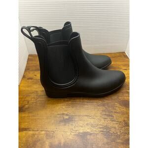 NWOT Report sz 8 women black Slicker rain booties 0945